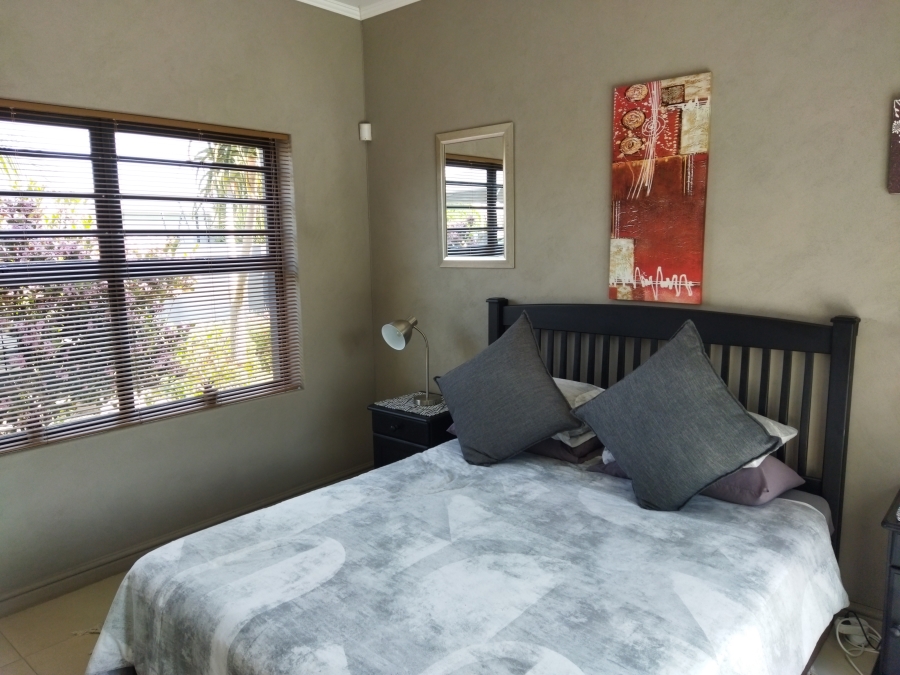 5 Bedroom Property for Sale in Parklands North Western Cape